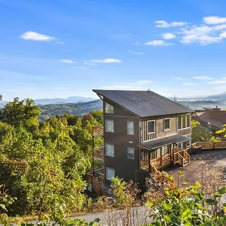 Incredible Mountain Views! Chalet Village Gatlinburg